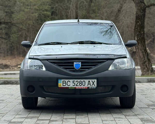 Сірий Дачія Logan, об'ємом двигуна 1.4 л та пробігом 360 тис. км за 2499 $, фото 1 на Automoto.ua