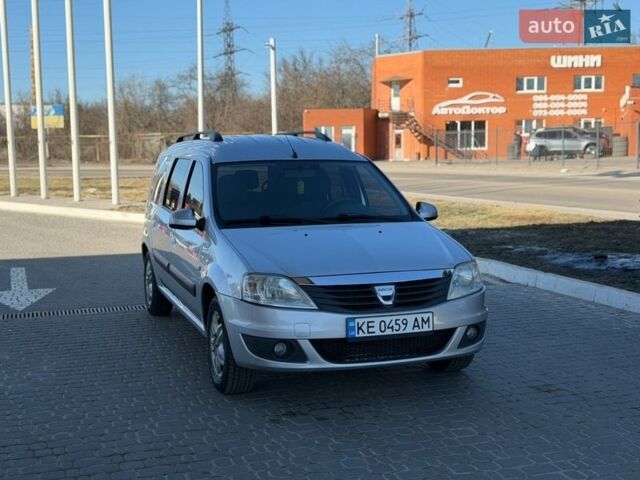 Серый Дачия Логан, объемом двигателя 1.6 л и пробегом 244 тыс. км за 4950 $, фото 1 на Automoto.ua
