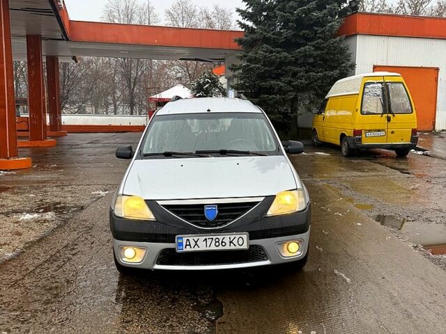 Серый Дачия Логан, объемом двигателя 1.6 л и пробегом 261 тыс. км за 4999 $, фото 1 на Automoto.ua