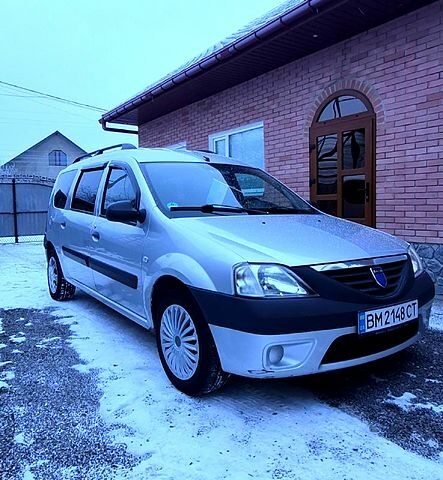 Серый Дачия Логан, объемом двигателя 1.4 л и пробегом 40000 тыс. км за 4100 $, фото 1 на Automoto.ua