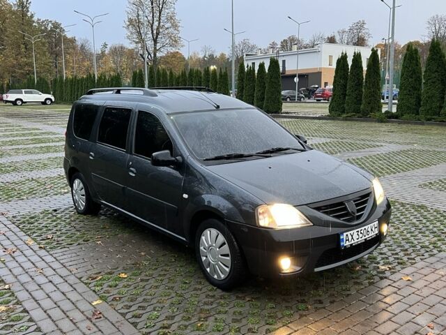 Серый Дачия Логан, объемом двигателя 1.6 л и пробегом 220 тыс. км за 3505 $, фото 1 на Automoto.ua