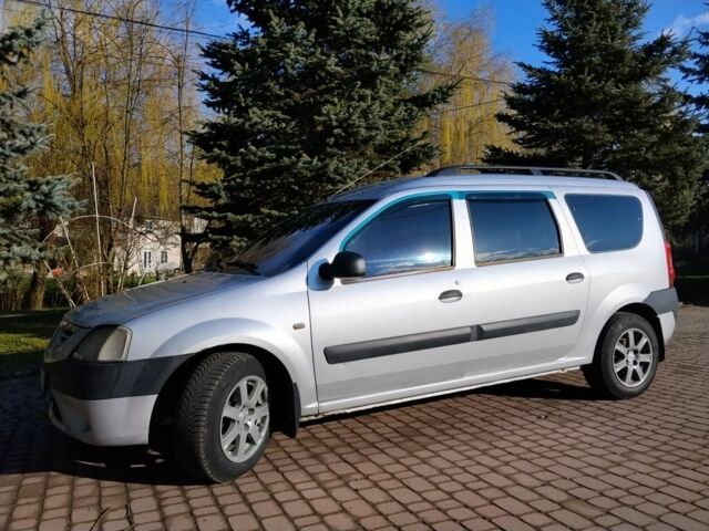 Серый Дачия Логан, объемом двигателя 1.6 л и пробегом 240 тыс. км за 4300 $, фото 1 на Automoto.ua