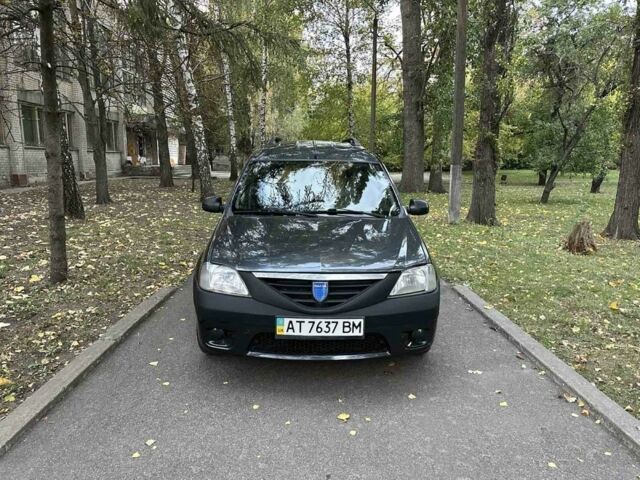 Серый Дачия Логан, объемом двигателя 1.6 л и пробегом 164 тыс. км за 5319 $, фото 1 на Automoto.ua
