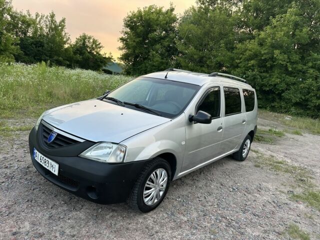 Серый Дачия Логан, объемом двигателя 1.6 л и пробегом 210 тыс. км за 3500 $, фото 1 на Automoto.ua