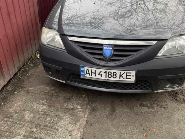 Серый Дачия Логан, объемом двигателя 1.6 л и пробегом 250 тыс. км за 3550 $, фото 1 на Automoto.ua