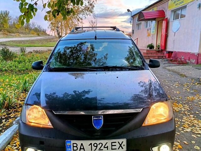 Серый Дачия Логан, объемом двигателя 1.4 л и пробегом 320 тыс. км за 4500 $, фото 1 на Automoto.ua