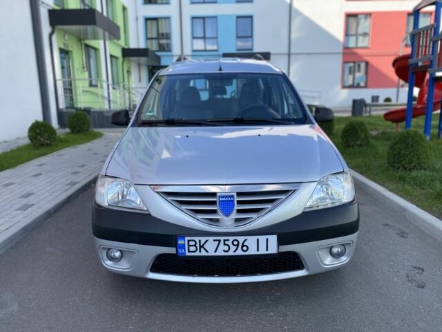 Серый Дачия Логан, объемом двигателя 0 л и пробегом 197 тыс. км за 4699 $, фото 1 на Automoto.ua