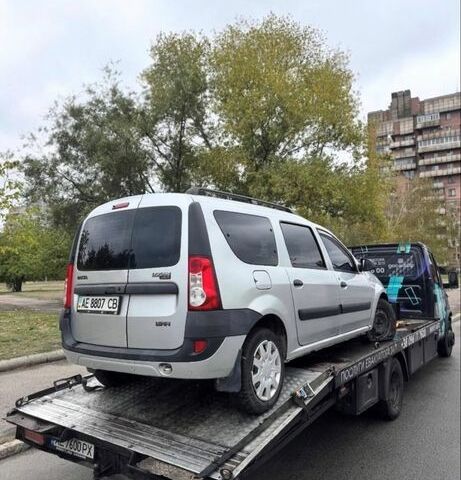 Серый Дачия Логан, объемом двигателя 1.6 л и пробегом 250 тыс. км за 1450 $, фото 1 на Automoto.ua