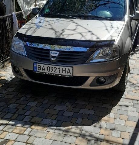 Серый Дачия Логан, объемом двигателя 1.6 л и пробегом 210 тыс. км за 6400 $, фото 1 на Automoto.ua