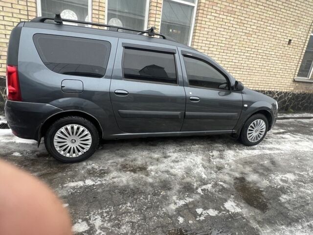 Сірий Дачія Logan, об'ємом двигуна 1.6 л та пробігом 255 тис. км за 5600 $, фото 1 на Automoto.ua