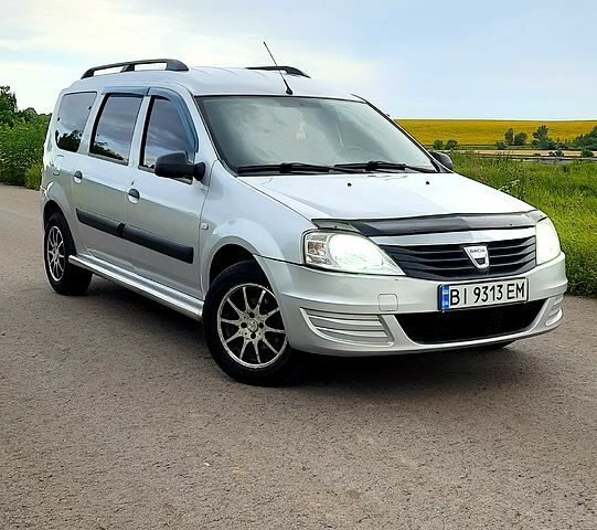 Серый Дачия Логан, объемом двигателя 1.6 л и пробегом 257 тыс. км за 5800 $, фото 1 на Automoto.ua