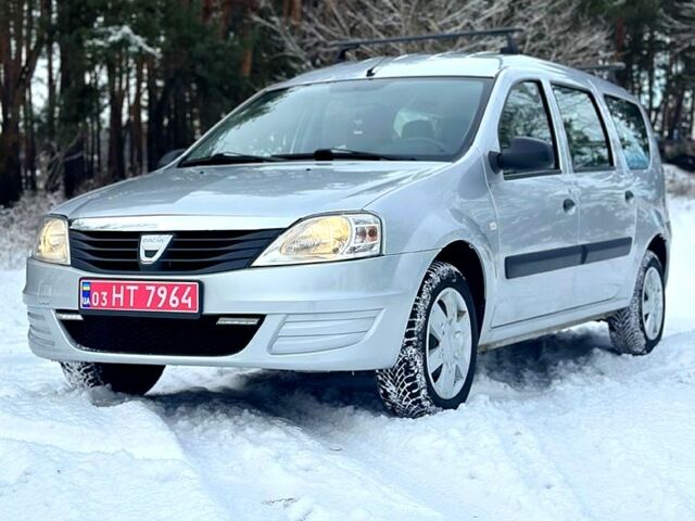 Серый Дачия Логан, объемом двигателя 1.6 л и пробегом 17300 тыс. км за 6700 $, фото 1 на Automoto.ua