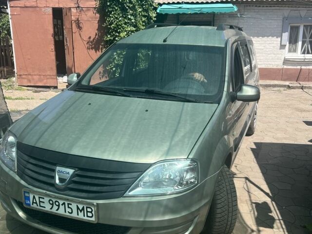Сірий Дачія Logan, об'ємом двигуна 1.6 л та пробігом 211 тис. км за 5300 $, фото 1 на Automoto.ua
