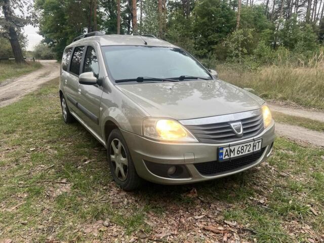 Серый Дачия Логан, объемом двигателя 1.5 л и пробегом 289 тыс. км за 5255 $, фото 1 на Automoto.ua