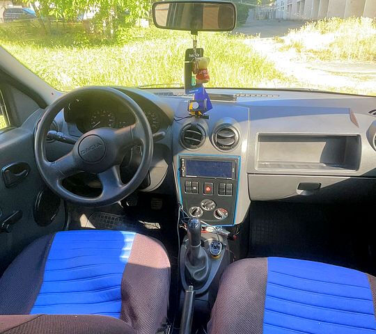 Синий Дачия Логан, объемом двигателя 1.4 л и пробегом 151 тыс. км за 2900 $, фото 1 на Automoto.ua