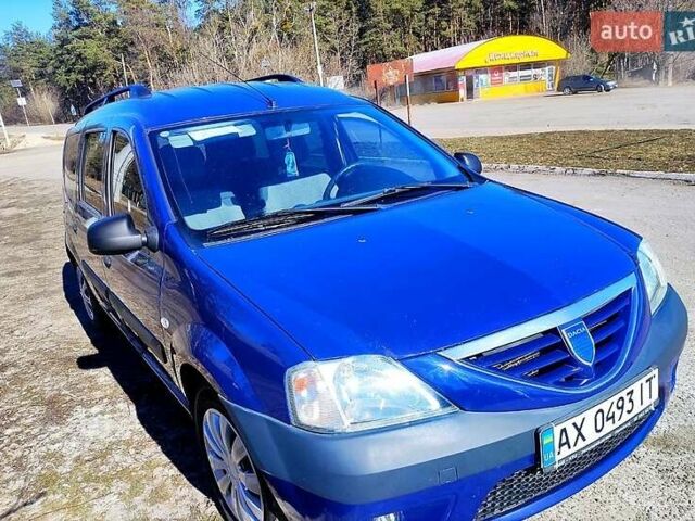 Синий Дачия Логан, объемом двигателя 1.6 л и пробегом 315 тыс. км за 4700 $, фото 1 на Automoto.ua