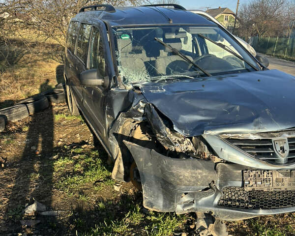 Синий Дачия Логан, объемом двигателя 1.6 л и пробегом 160 тыс. км за 1650 $, фото 1 на Automoto.ua