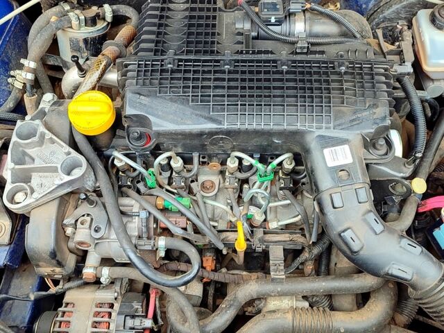 Синий Дачия Логан, объемом двигателя 1.5 л и пробегом 302 тыс. км за 5300 $, фото 1 на Automoto.ua