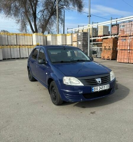 Синий Дачия Логан, объемом двигателя 1.39 л и пробегом 300 тыс. км за 3500 $, фото 1 на Automoto.ua