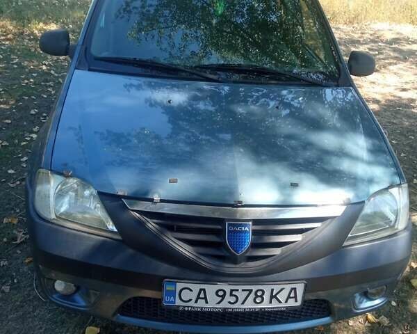 Синий Дачия Логан, объемом двигателя 1.6 л и пробегом 297 тыс. км за 4300 $, фото 1 на Automoto.ua