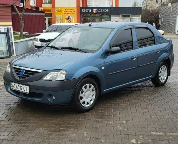 Синій Дачія Logan, об'ємом двигуна 1.4 л та пробігом 350 тис. км за 4600 $, фото 1 на Automoto.ua