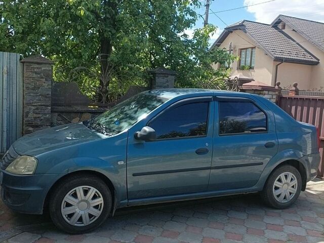 Синий Дачия Логан, объемом двигателя 1.4 л и пробегом 235 тыс. км за 3800 $, фото 1 на Automoto.ua