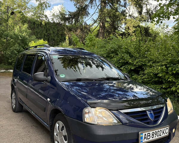 Синий Дачия Логан, объемом двигателя 1.6 л и пробегом 197 тыс. км за 5300 $, фото 1 на Automoto.ua
