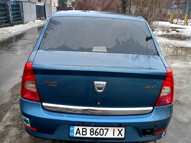 Синий Дачия Логан, объемом двигателя 1.6 л и пробегом 350 тыс. км за 3280 $, фото 1 на Automoto.ua
