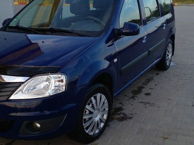 Синий Дачия Логан, объемом двигателя 1.6 л и пробегом 220 тыс. км за 4500 $, фото 1 на Automoto.ua