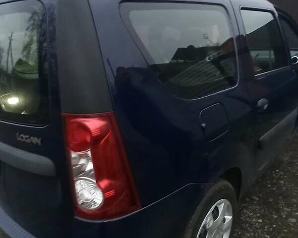 Синий Дачия Логан, объемом двигателя 1.6 л и пробегом 126 тыс. км за 5800 $, фото 1 на Automoto.ua