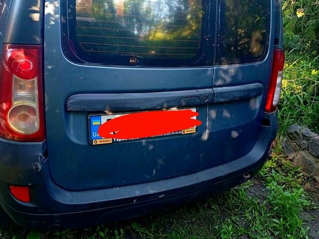 Синий Дачия Логан, объемом двигателя 1.6 л и пробегом 315 тыс. км за 3500 $, фото 1 на Automoto.ua