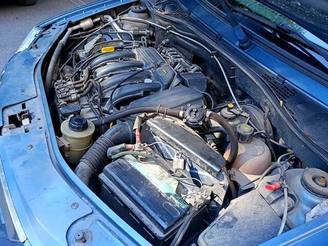 Синий Дачия Логан, объемом двигателя 1.6 л и пробегом 265 тыс. км за 5150 $, фото 1 на Automoto.ua