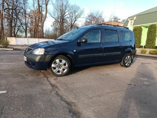 Синий Дачия Логан, объемом двигателя 1.5 л и пробегом 180 тыс. км за 4000 $, фото 1 на Automoto.ua
