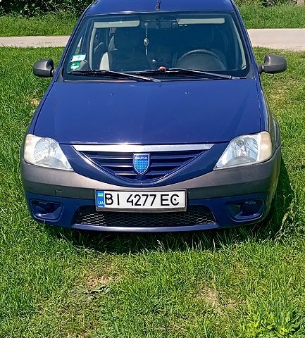 Синий Дачия Логан, объемом двигателя 1.6 л и пробегом 290 тыс. км за 4800 $, фото 1 на Automoto.ua