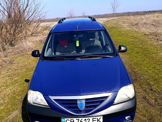 Синий Дачия Логан, объемом двигателя 1.6 л и пробегом 334 тыс. км за 5000 $, фото 1 на Automoto.ua