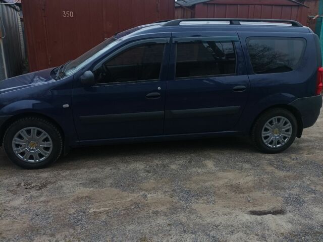 Синий Дачия Логан, объемом двигателя 1.6 л и пробегом 262 тыс. км за 4500 $, фото 1 на Automoto.ua