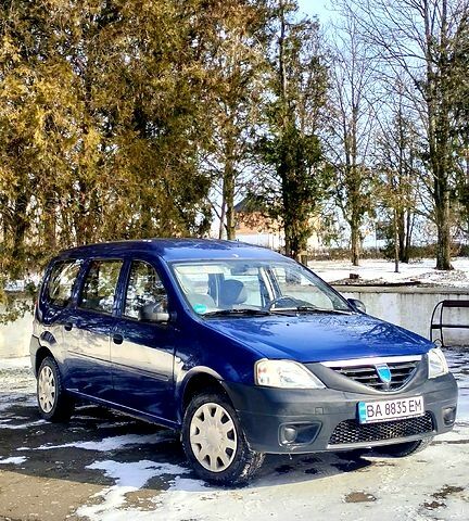 Синій Дачія Logan, об'ємом двигуна 1.4 л та пробігом 20000 тис. км за 3950 $, фото 1 на Automoto.ua