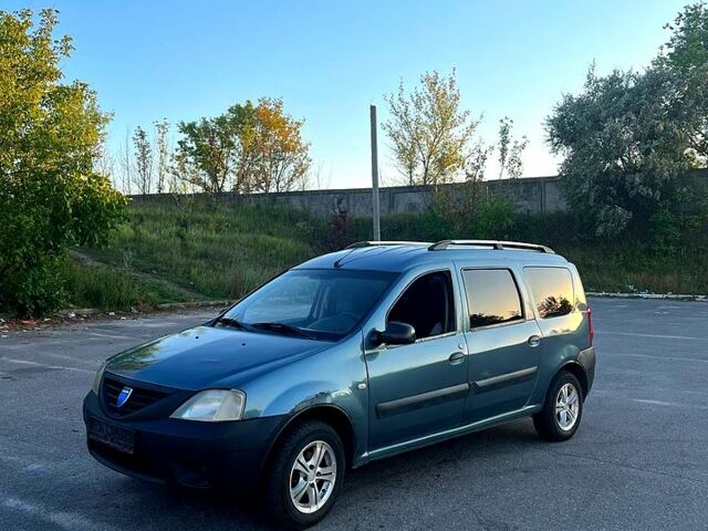 Синий Дачия Логан, объемом двигателя 1.6 л и пробегом 0 тыс. км за 3000 $, фото 1 на Automoto.ua