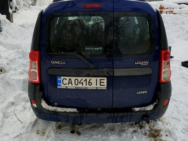 Синий Дачия Логан, объемом двигателя 1.6 л и пробегом 300 тыс. км за 3500 $, фото 1 на Automoto.ua