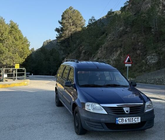 Синий Дачия Логан, объемом двигателя 1.4 л и пробегом 280 тыс. км за 4800 $, фото 1 на Automoto.ua