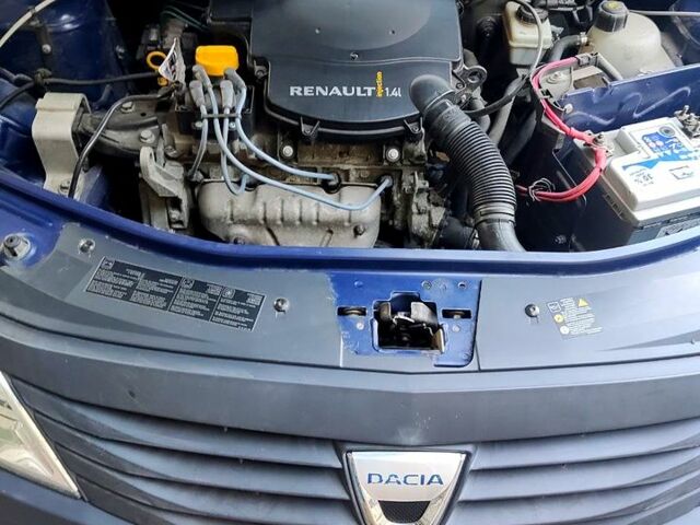 Синий Дачия Логан, объемом двигателя 1.4 л и пробегом 142 тыс. км за 4800 $, фото 1 на Automoto.ua