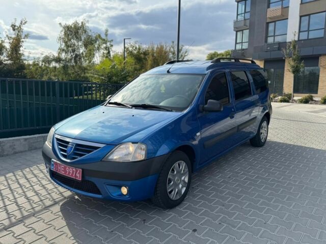 Синий Дачия Логан, объемом двигателя 1 л и пробегом 218 тыс. км за 5999 $, фото 1 на Automoto.ua
