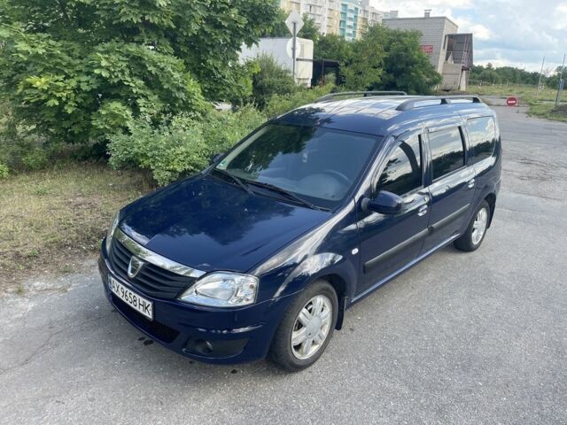 Синий Дачия Логан, объемом двигателя 1.6 л и пробегом 200 тыс. км за 5500 $, фото 1 на Automoto.ua