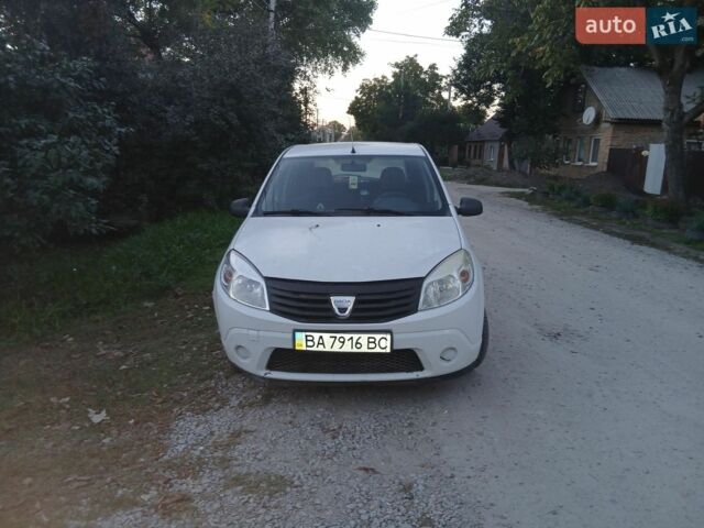 Білий Дачія Sandero, об'ємом двигуна 1.4 л та пробігом 290 тис. км за 2700 $, фото 1 на Automoto.ua