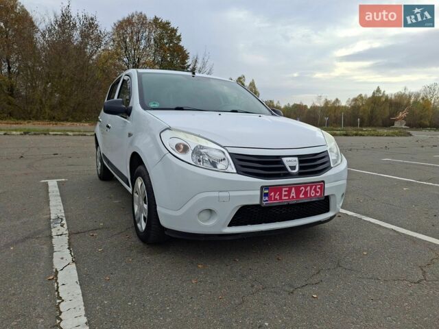 Білий Дачія Sandero, об'ємом двигуна 1.4 л та пробігом 189 тис. км за 4790 $, фото 1 на Automoto.ua