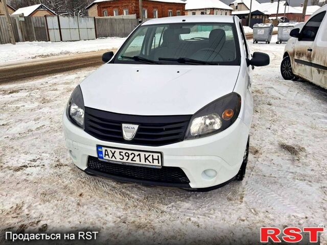 Білий Дачія Sandero, об'ємом двигуна 1.4 л та пробігом 165 тис. км за 3850 $, фото 1 на Automoto.ua