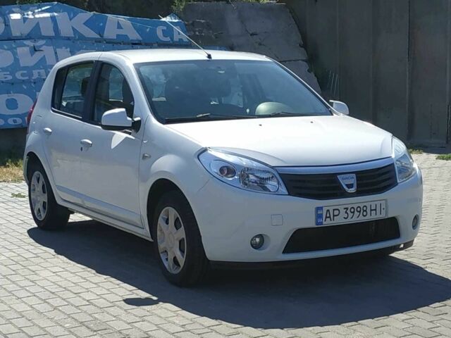 Білий Дачія Sandero, об'ємом двигуна 0 л та пробігом 1 тис. км за 5900 $, фото 1 на Automoto.ua