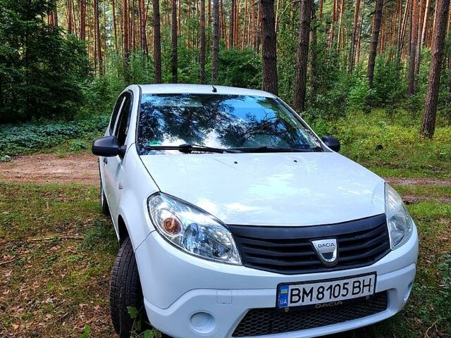 Білий Дачія Sandero, об'ємом двигуна 1.4 л та пробігом 155 тис. км за 4500 $, фото 1 на Automoto.ua