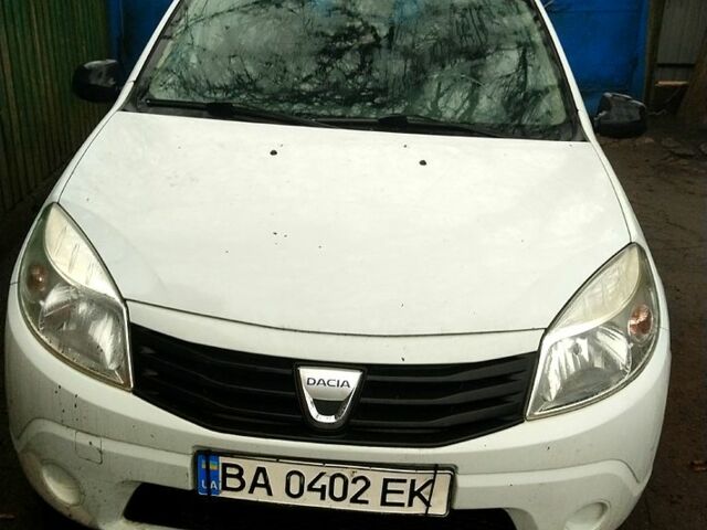 Белый Дачия Сандеро, объемом двигателя 1.4 л и пробегом 172 тыс. км за 4200 $, фото 1 на Automoto.ua