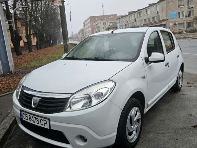 Белый Дачия Сандеро, объемом двигателя 1.4 л и пробегом 234 тыс. км за 4000 $, фото 1 на Automoto.ua